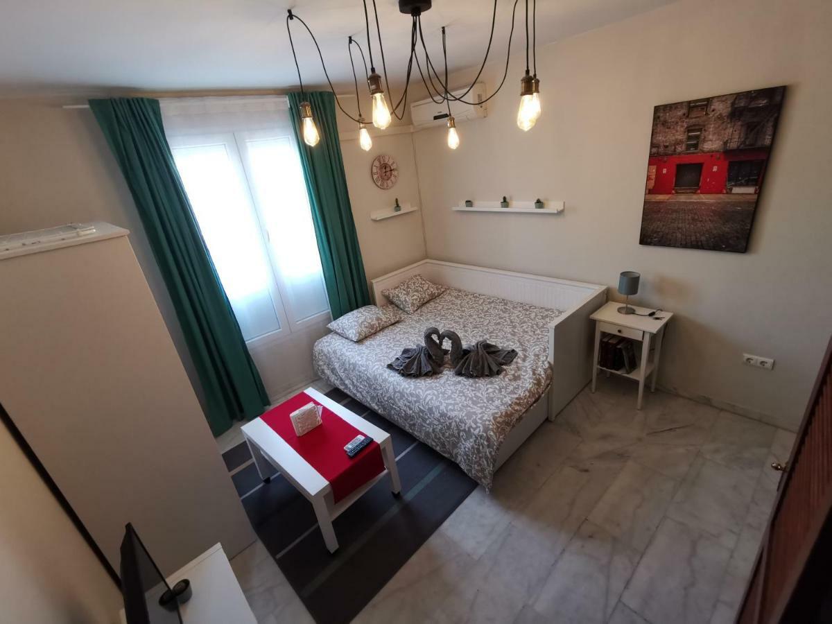 **** Genuar Apartments Malaga Center المظهر الخارجي الصورة